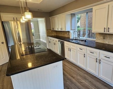 1813 Weanne Drive - Photo Thumbnail 6