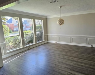 1813 Weanne Drive - Photo Thumbnail 4