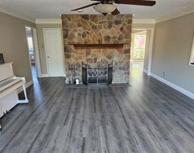 1813 Weanne Drive - Photo Thumbnail 9