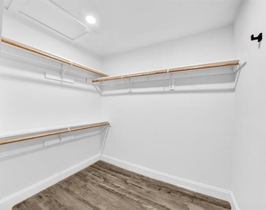 9101 Oels Street - Photo Thumbnail 16