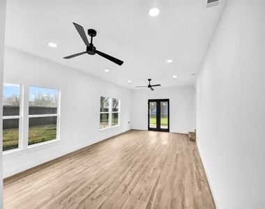 9101 Oels Street - Photo Thumbnail 17