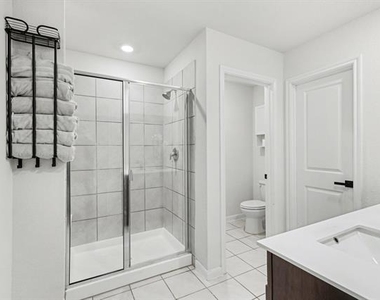 706 Spur Ridge - Photo Thumbnail 21