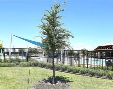 706 Spur Ridge - Photo Thumbnail 35