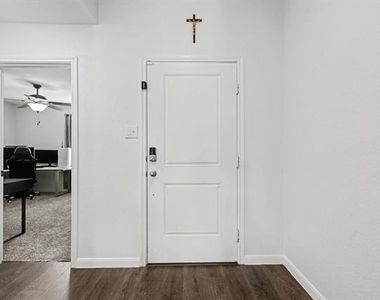 706 Spur Ridge - Photo Thumbnail 7