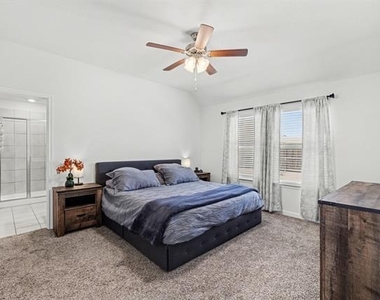 706 Spur Ridge - Photo Thumbnail 19