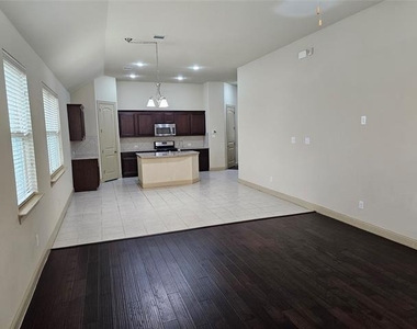 4012 Eaton Park Drive - Photo Thumbnail 12