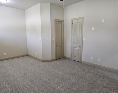 4012 Eaton Park Drive - Photo Thumbnail 19