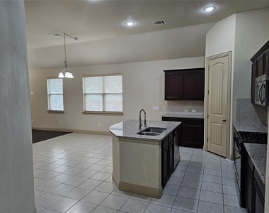 4012 Eaton Park Drive - Photo Thumbnail 6