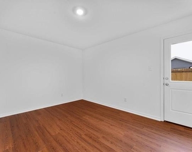 211 Herman Lane - Photo Thumbnail 33