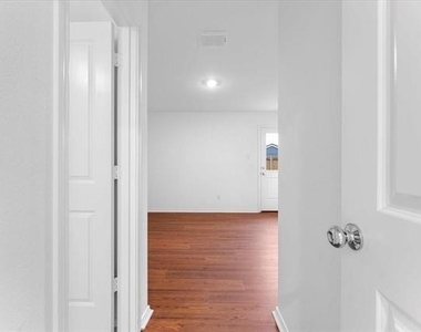 211 Herman Lane - Photo Thumbnail 27