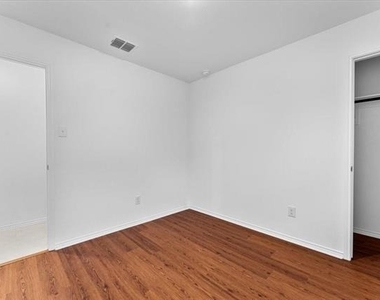 211 Herman Lane - Photo Thumbnail 26