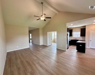 314 Foster Lane - Photo Thumbnail 12