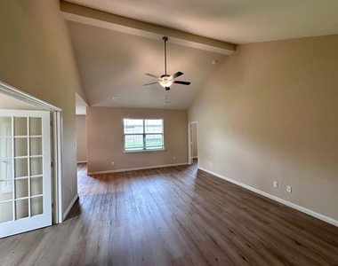 314 Foster Lane - Photo Thumbnail 13