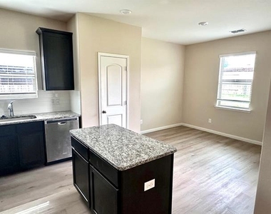 314 Foster Lane - Photo Thumbnail 1