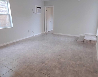 621 Nw 5th Avenue - Photo Thumbnail 1