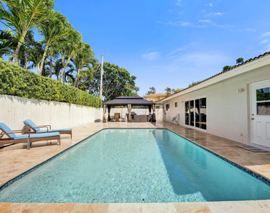 1633 Se 5th Court - Photo Thumbnail 19