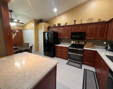 6108 Petunia Road - Photo Thumbnail 6