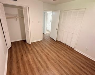 3933 Inwood Road - Photo Thumbnail 16