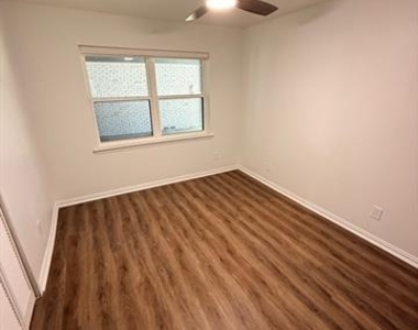 3933 Inwood Road - Photo Thumbnail 15