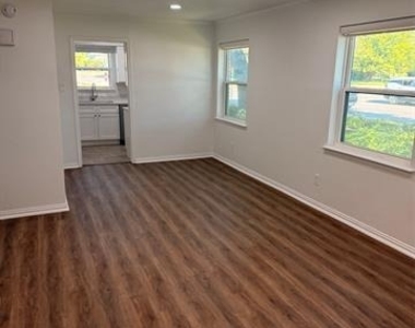 3933 Inwood Road - Photo Thumbnail 4