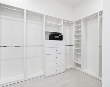 2313 Golf Brook Drive - Photo Thumbnail 21