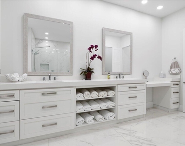 2313 Golf Brook Drive - Photo Thumbnail 18