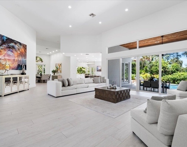 2313 Golf Brook Drive - Photo Thumbnail 5
