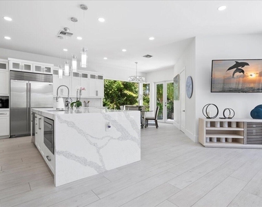 2313 Golf Brook Drive - Photo Thumbnail 10
