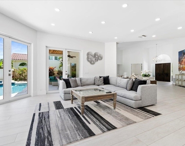 2313 Golf Brook Drive - Photo Thumbnail 9
