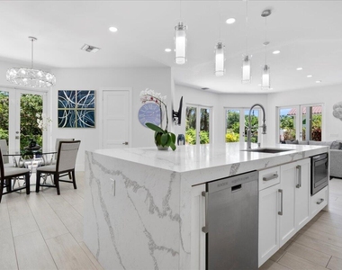 2313 Golf Brook Drive - Photo Thumbnail 12
