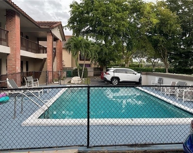 10825 Royal Palm Boulevard - Photo Thumbnail 1