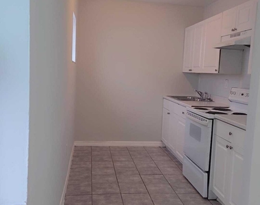 621 Nw 5th Avenue - Photo Thumbnail 4