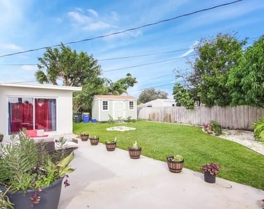 19185 Se Homewood Avenue - Photo Thumbnail 16