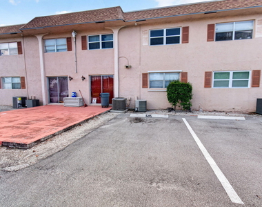 550 Sw 2nd Avenue - Photo Thumbnail 5