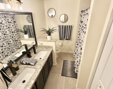159 Berenger Walk - Photo Thumbnail 9