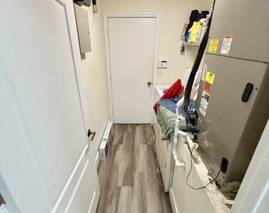 159 Berenger Walk - Photo Thumbnail 7