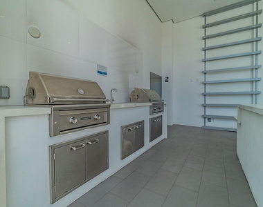 111 Se 1st Avenue - Photo Thumbnail 24
