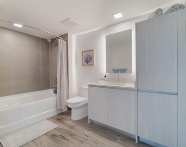 111 Se 1st Avenue - Photo Thumbnail 10