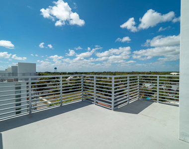 111 Se 1st Avenue - Photo Thumbnail 12
