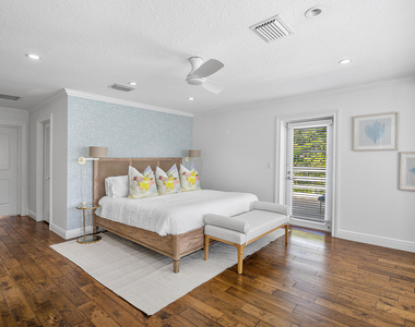 820 Palm Trail - Photo Thumbnail 19