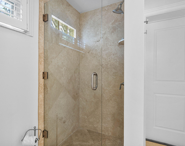 820 Palm Trail - Photo Thumbnail 29