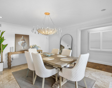 820 Palm Trail - Photo Thumbnail 13