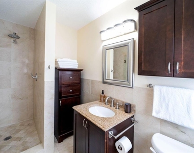 2101 Ne 15th Street - Photo Thumbnail 32