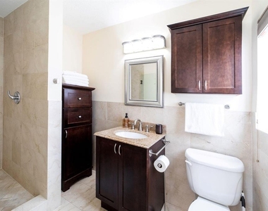 2101 Ne 15th Street - Photo Thumbnail 31