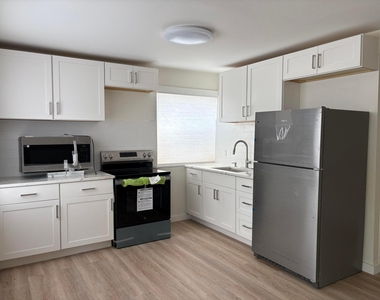 637 N 2nd N Street - Photo Thumbnail 4