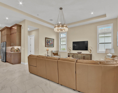 9204 Sw Arco Way - Photo Thumbnail 16