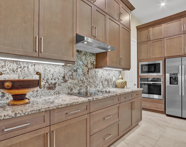 9204 Sw Arco Way - Photo Thumbnail 5