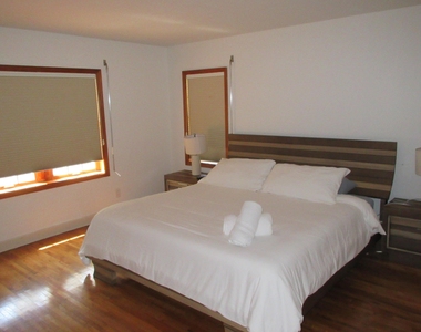 609 Isle Of Palms Drive - Photo Thumbnail 8
