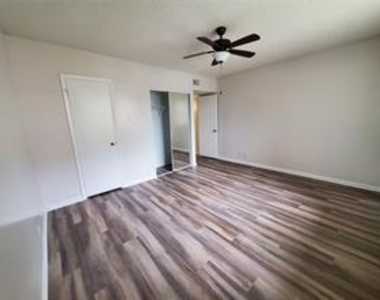 8871 Wiles Road - Photo Thumbnail 5