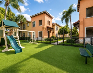 3549 Forest Hill Boulevard - Photo Thumbnail 16